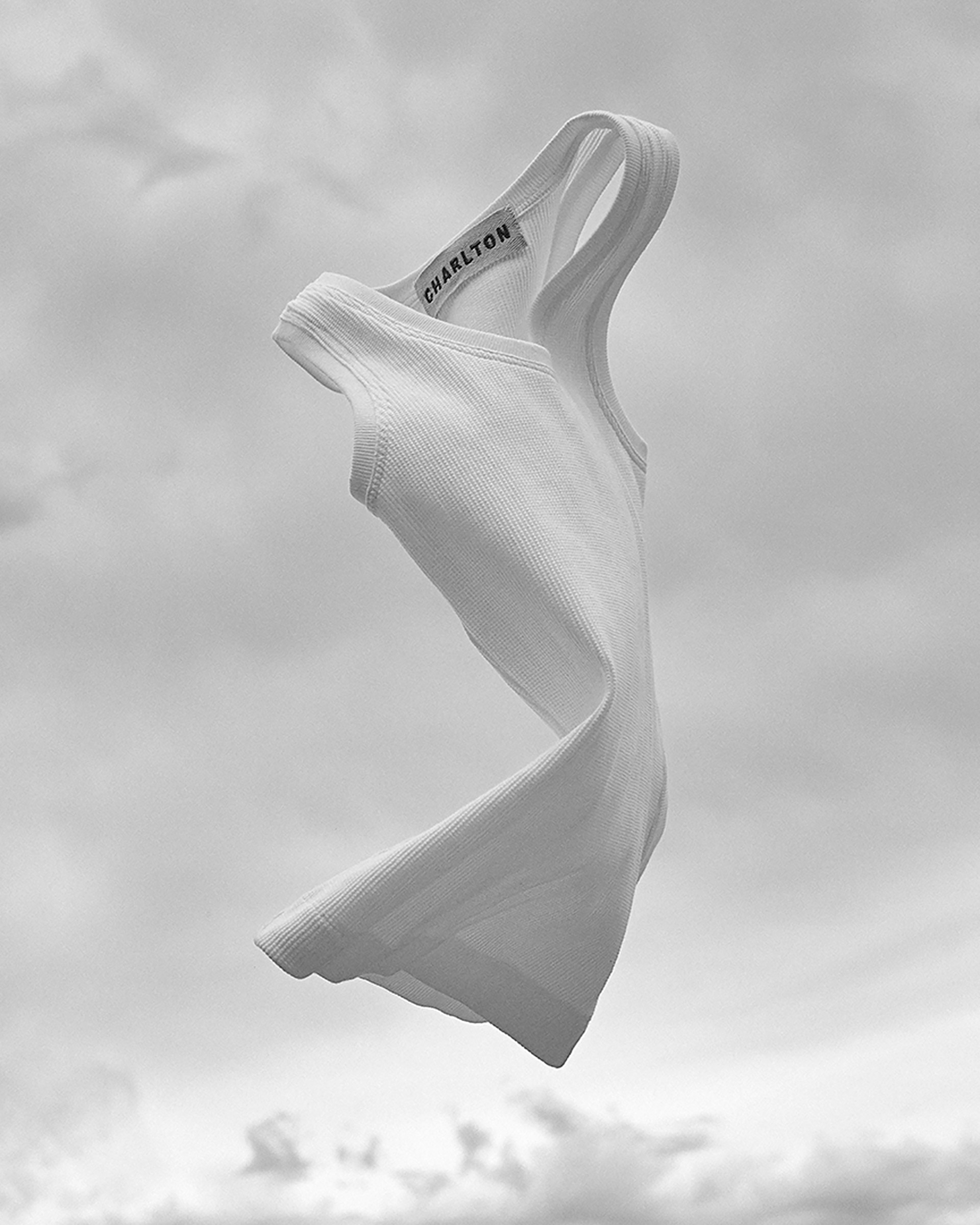 Side-Note Wait March, 2019 by  Victoria Zschommler