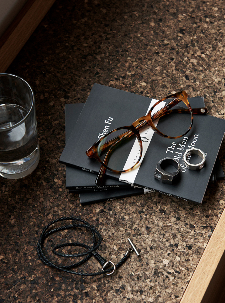 Art Box Black image licensing for VZ_Library_Things_09.jpg