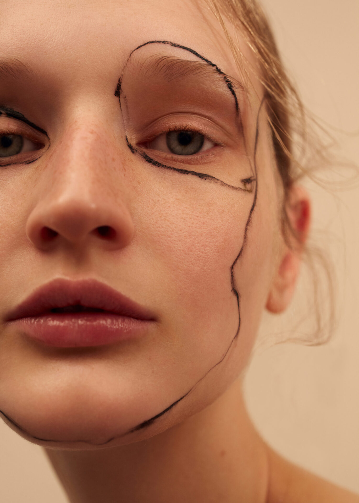 Russh Everything To Everyone July, 2017 by  Rahel Weiss