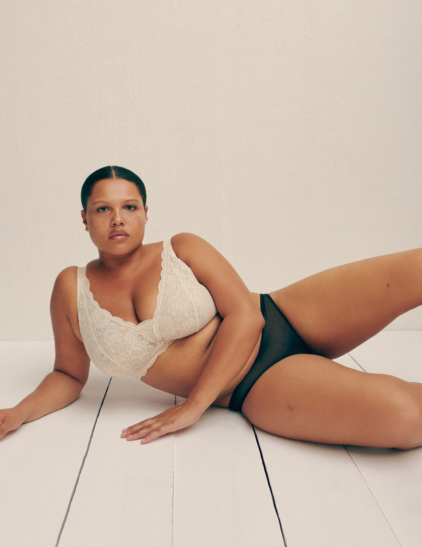 Elle France Alva December, 2019 by  Rahel Weiss