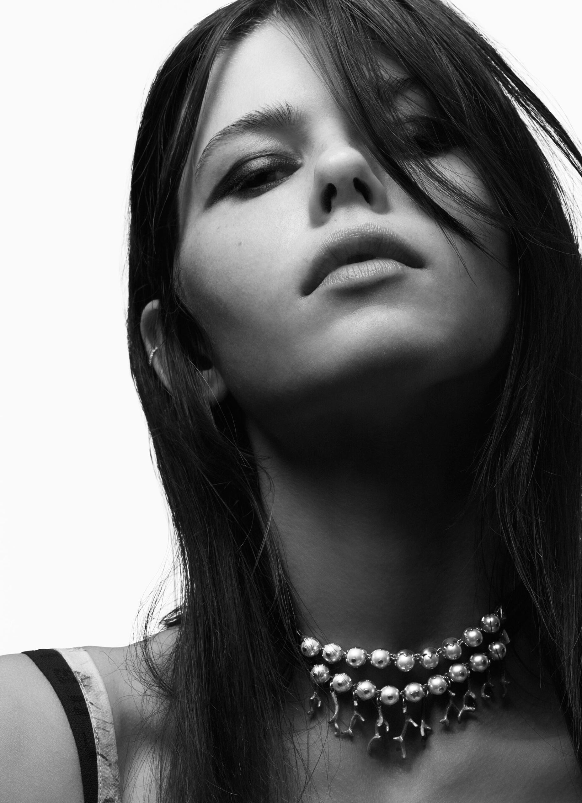 Harper's Bazaar Australia Holding Court March, 2023 by  Simon Eeles