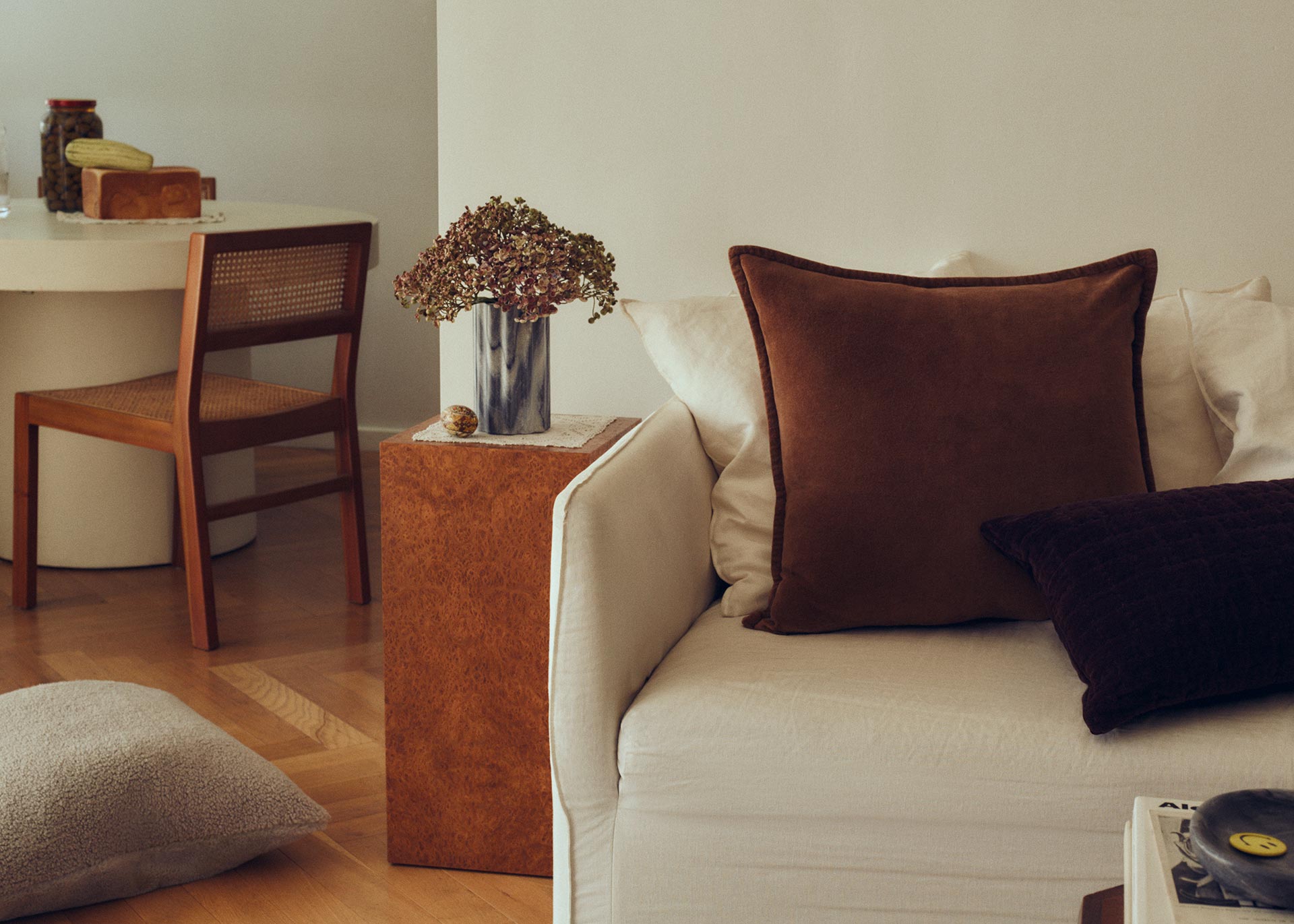 Country Road Home Liveable Luxury March, 2023 by  Rahel Weiss