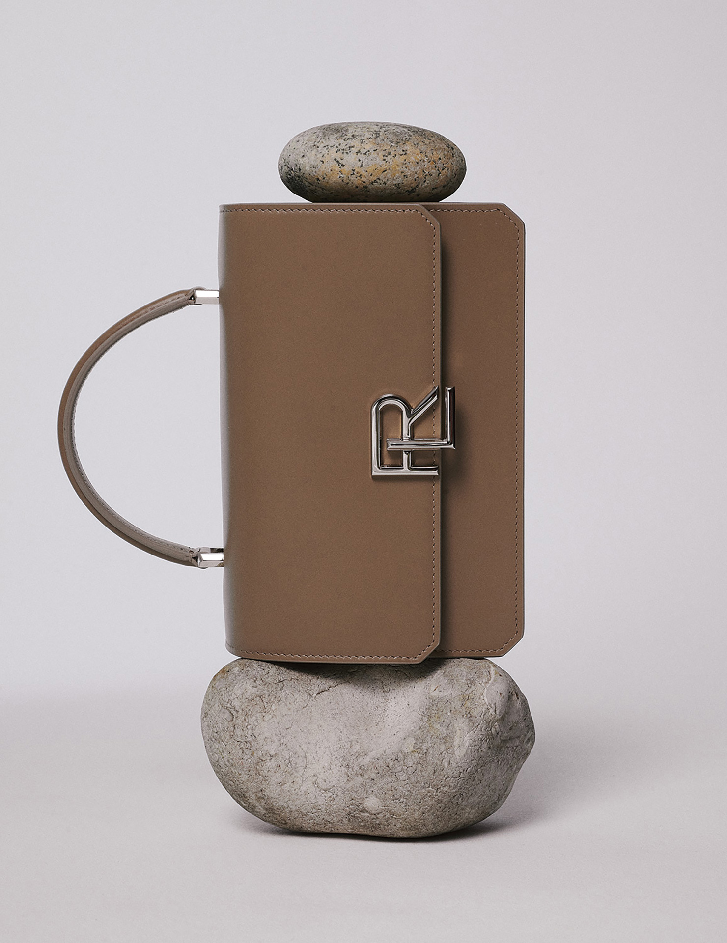 Vogue China A Drop In The Ocean November, 2023 by  Natalie Turnbull