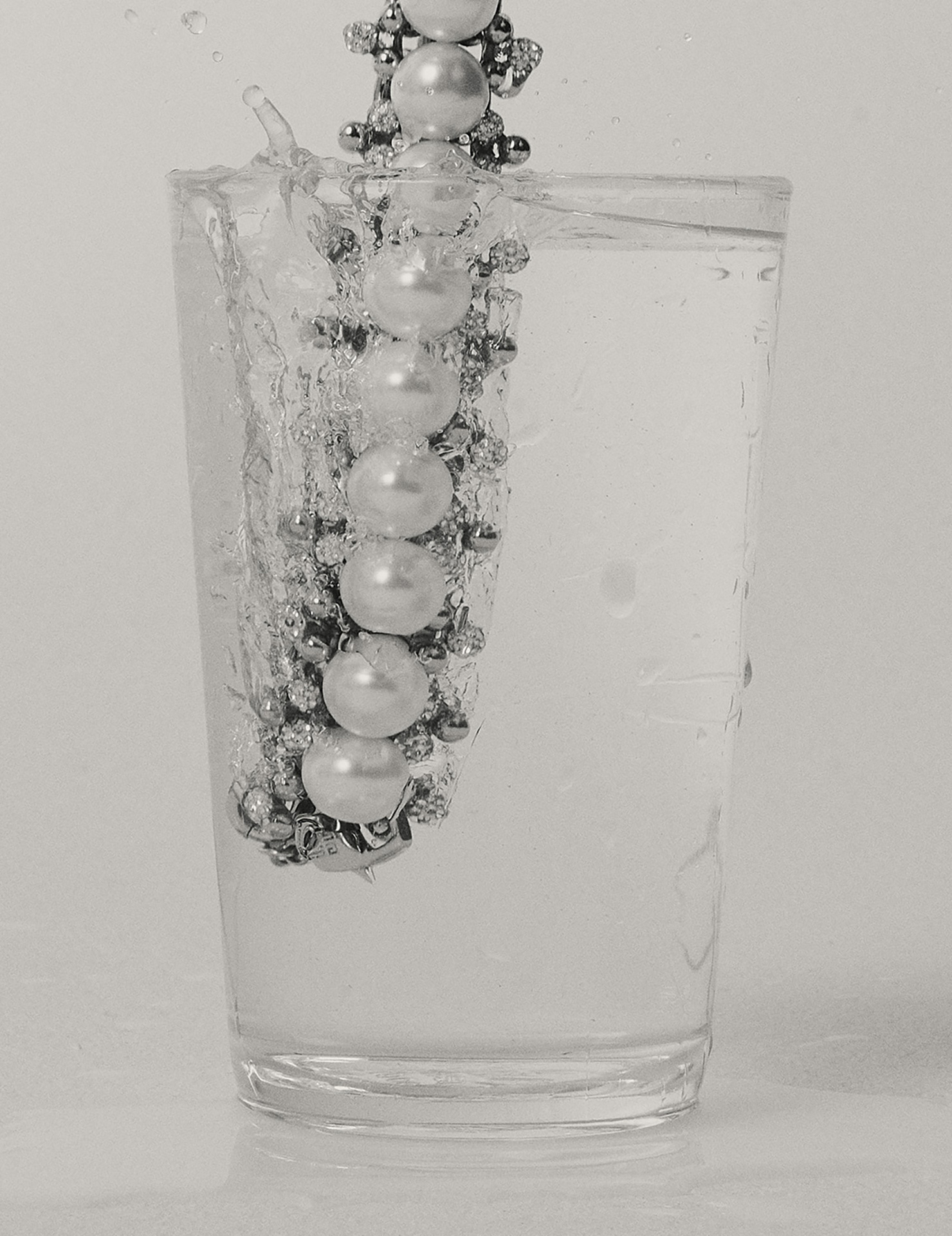 Vogue China A Drop In The Ocean November, 2023 by  Natalie Turnbull