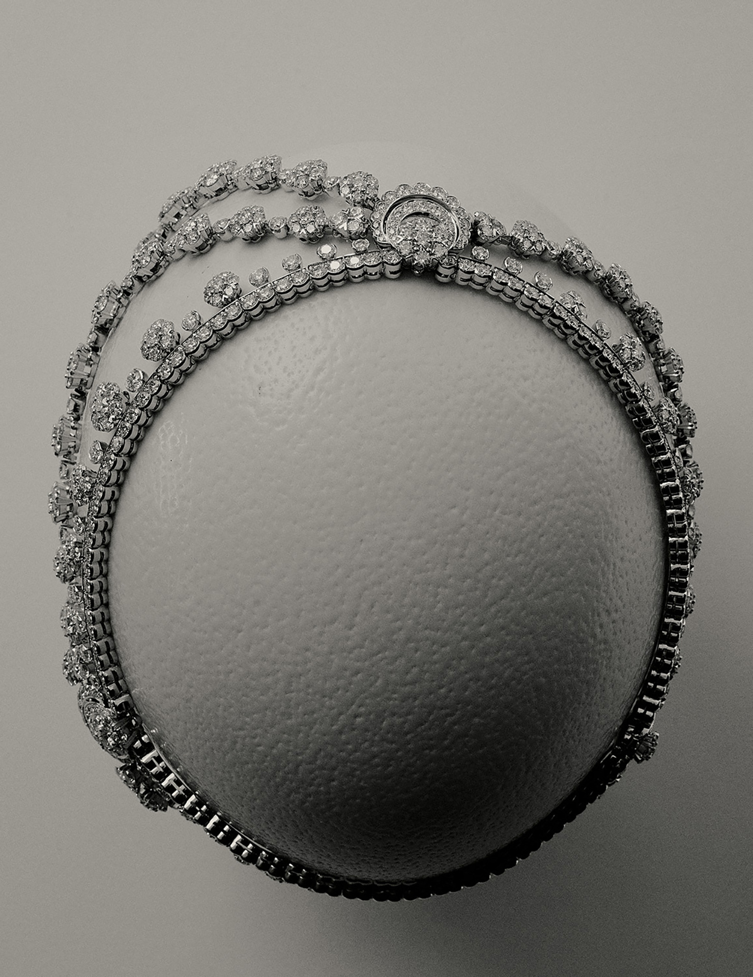 Vogue China A Drop In The Ocean November, 2023 by  Natalie Turnbull