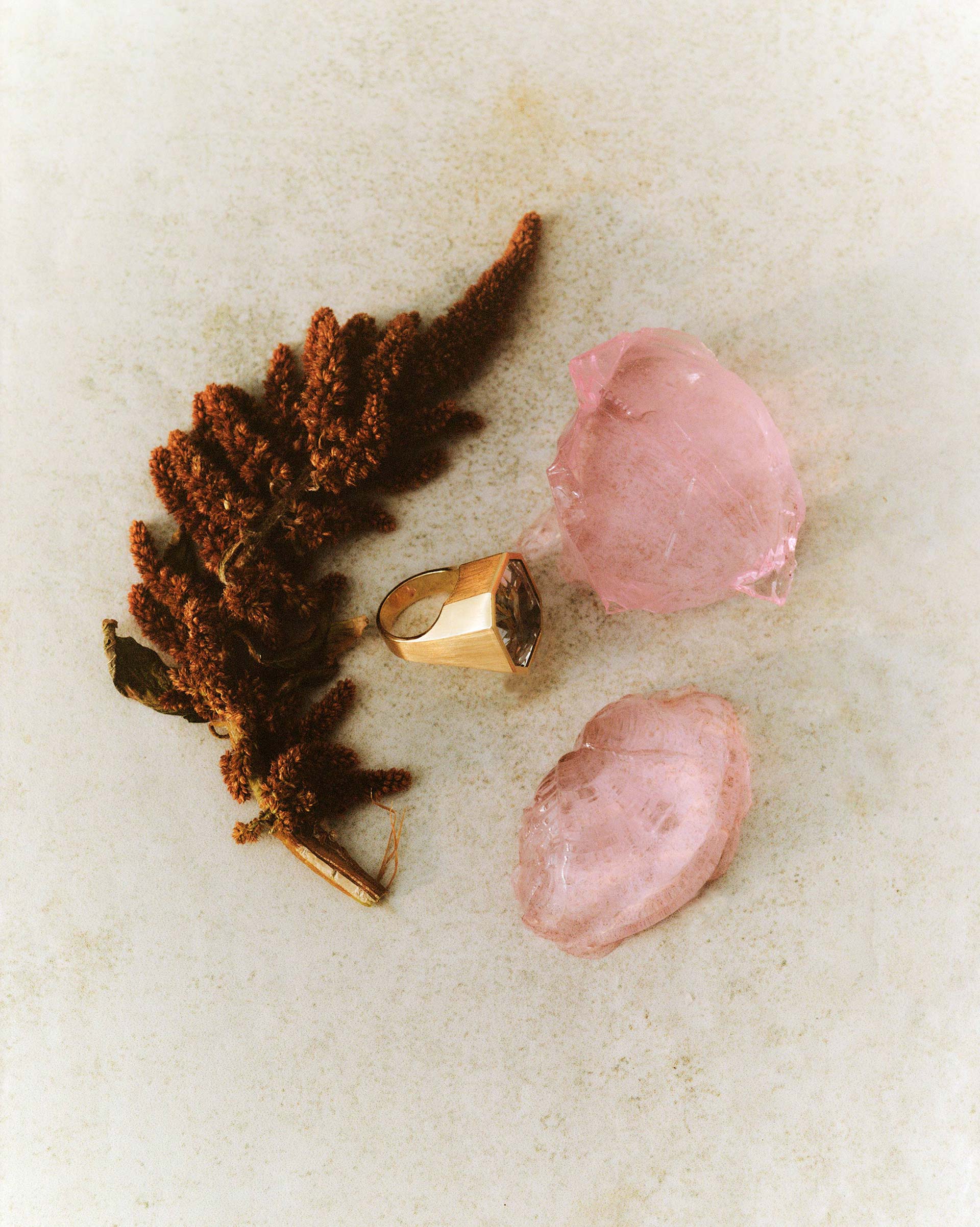 Elbazin Magazine Issue 24 August, 2023 by  Lilli Waters