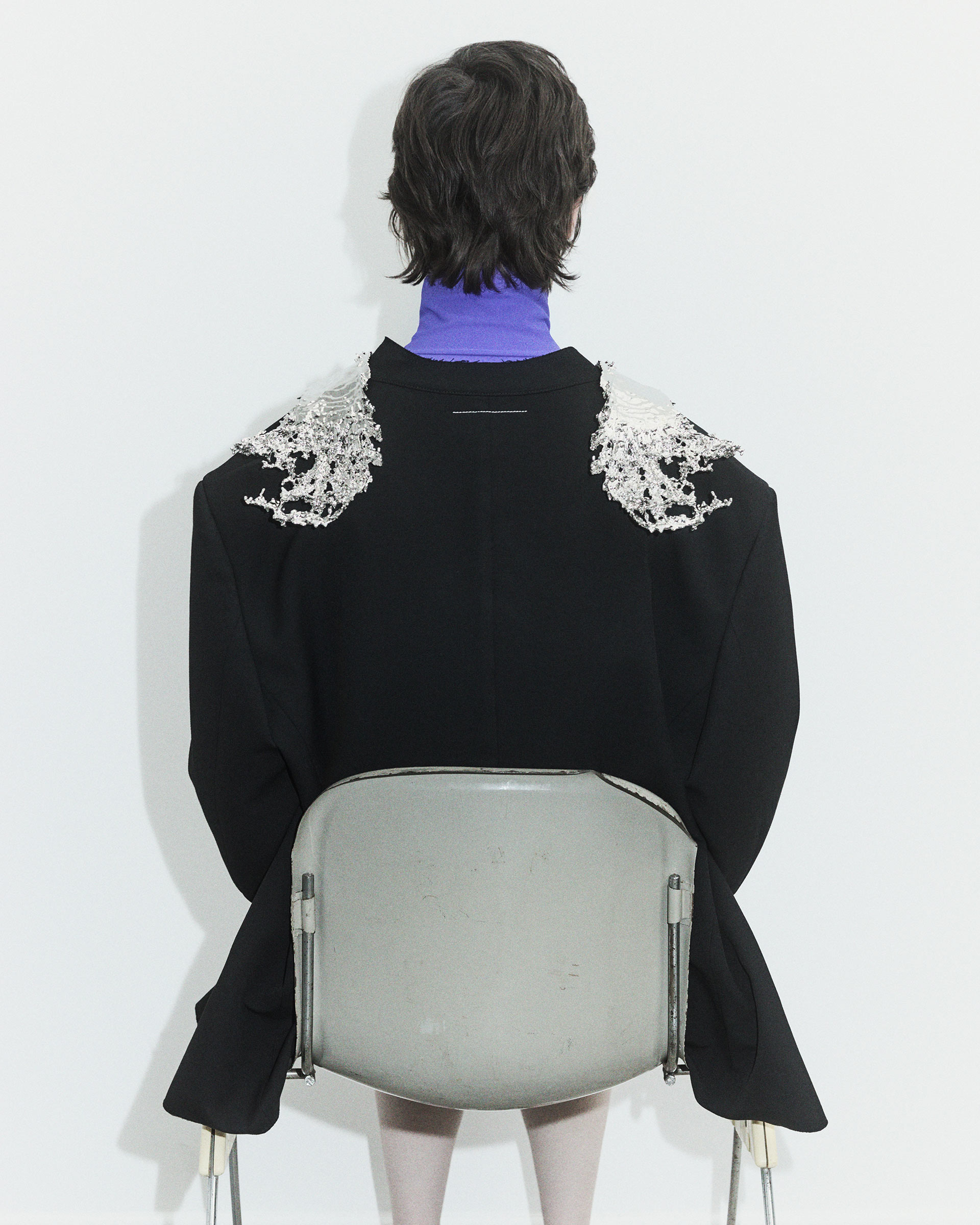 VOGUE Ukraine Jewellery December, 2024 by  Natalie Turnbull