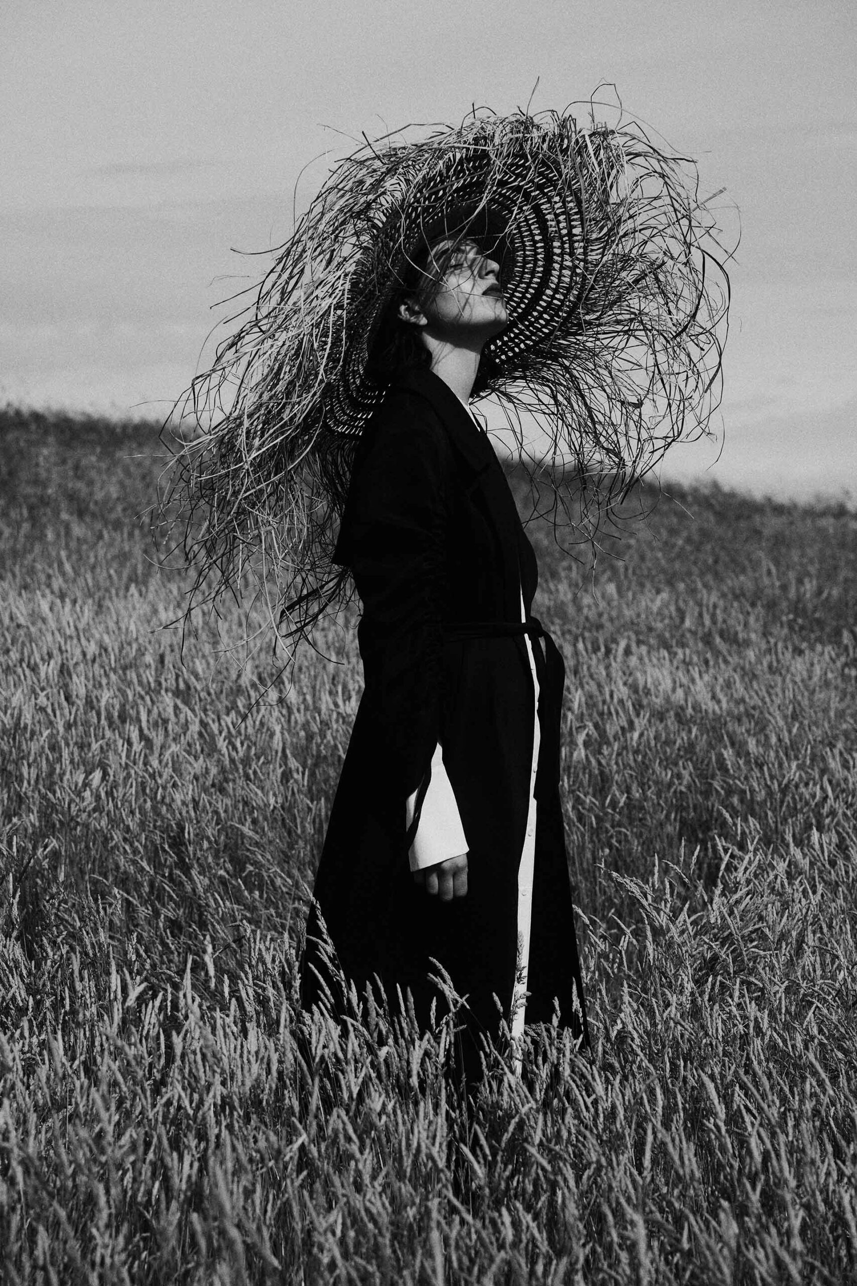 Elbazin Magazine The Sky Between Us January, 2025 by  Lilli Waters