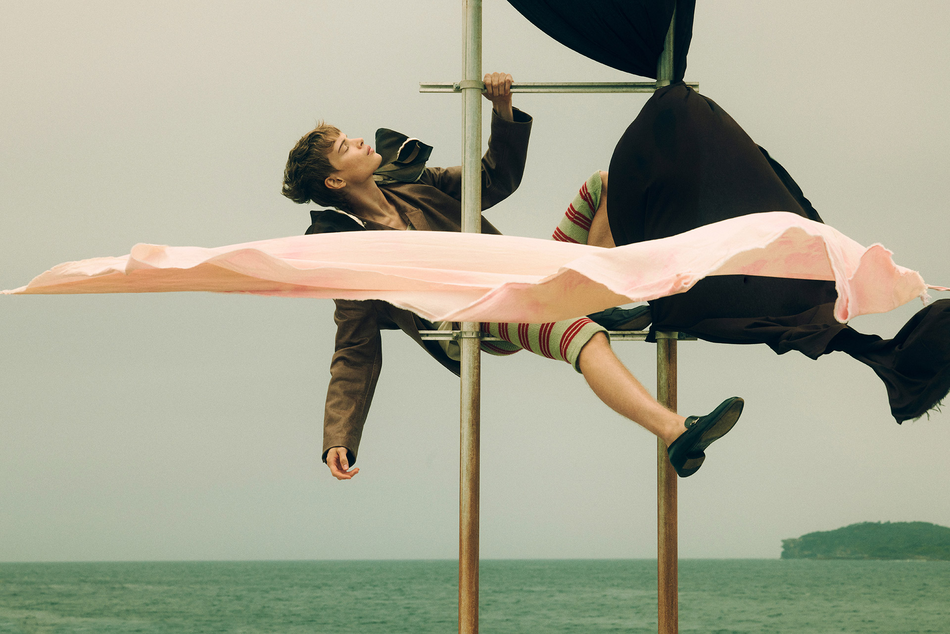 Order Magazine Radio Wave December, 2024 by  Lilli Waters