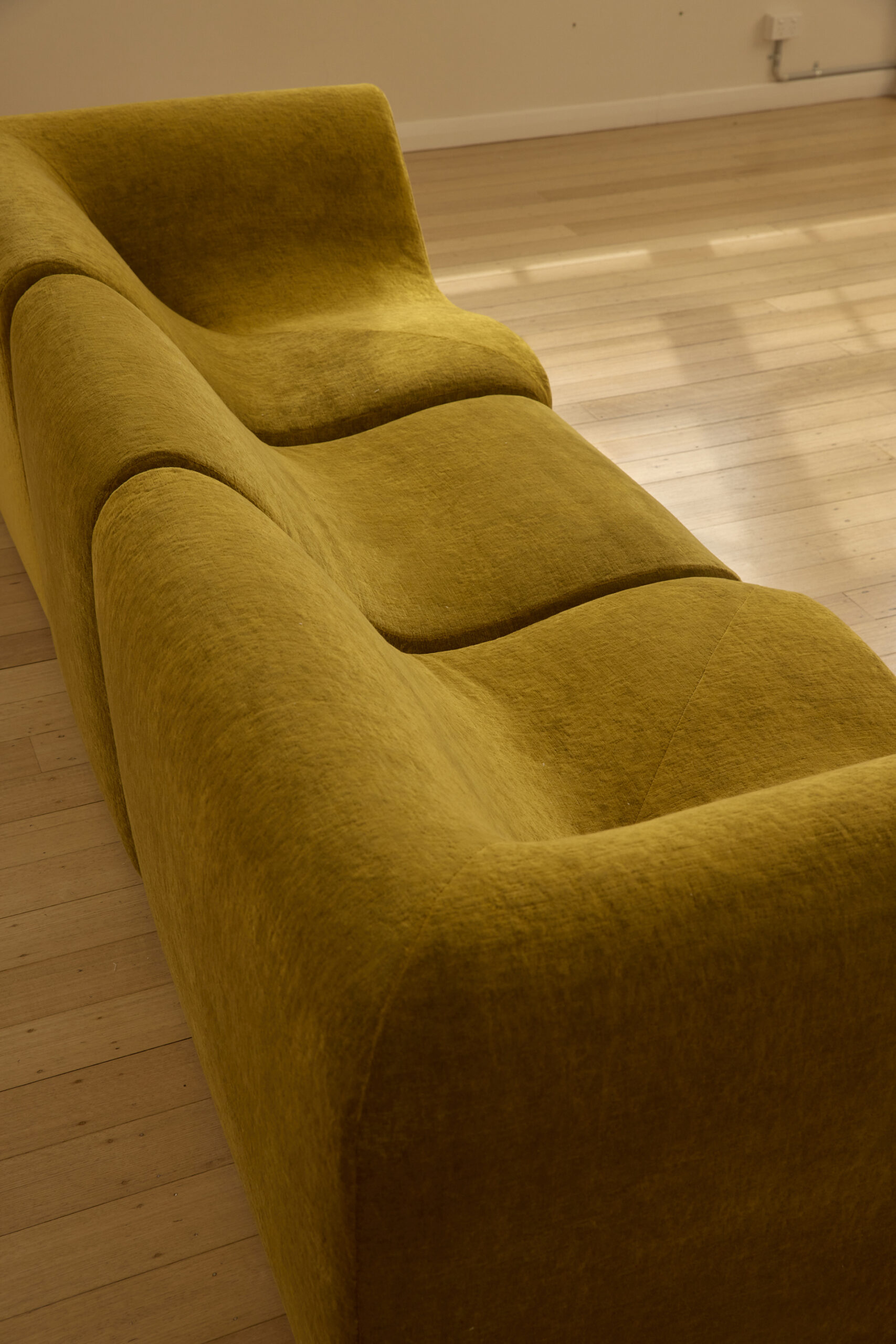 Monde Home SS23 September, 2023 by  Henry King