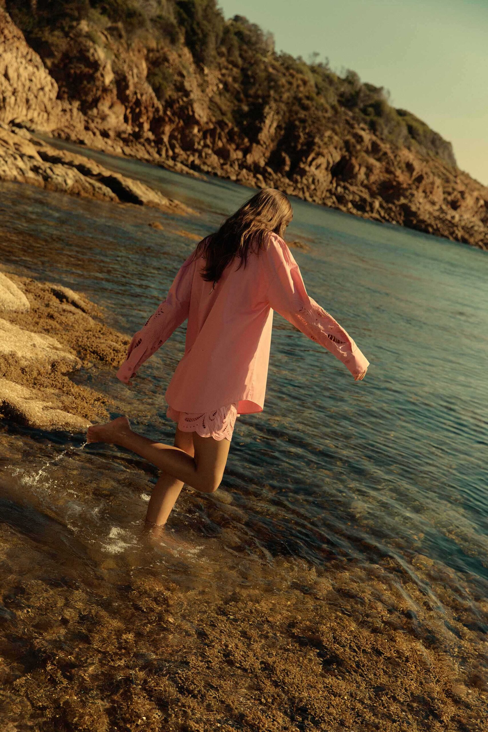 Fabrique Blooming Coast April, 2026 by  Lilli Waters